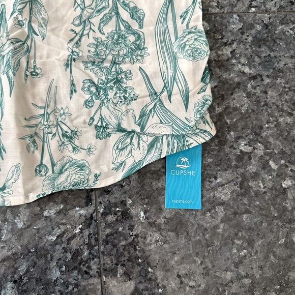 Cupshe Sage Floral Button-Up Cover-Up - Picture 3 of 4